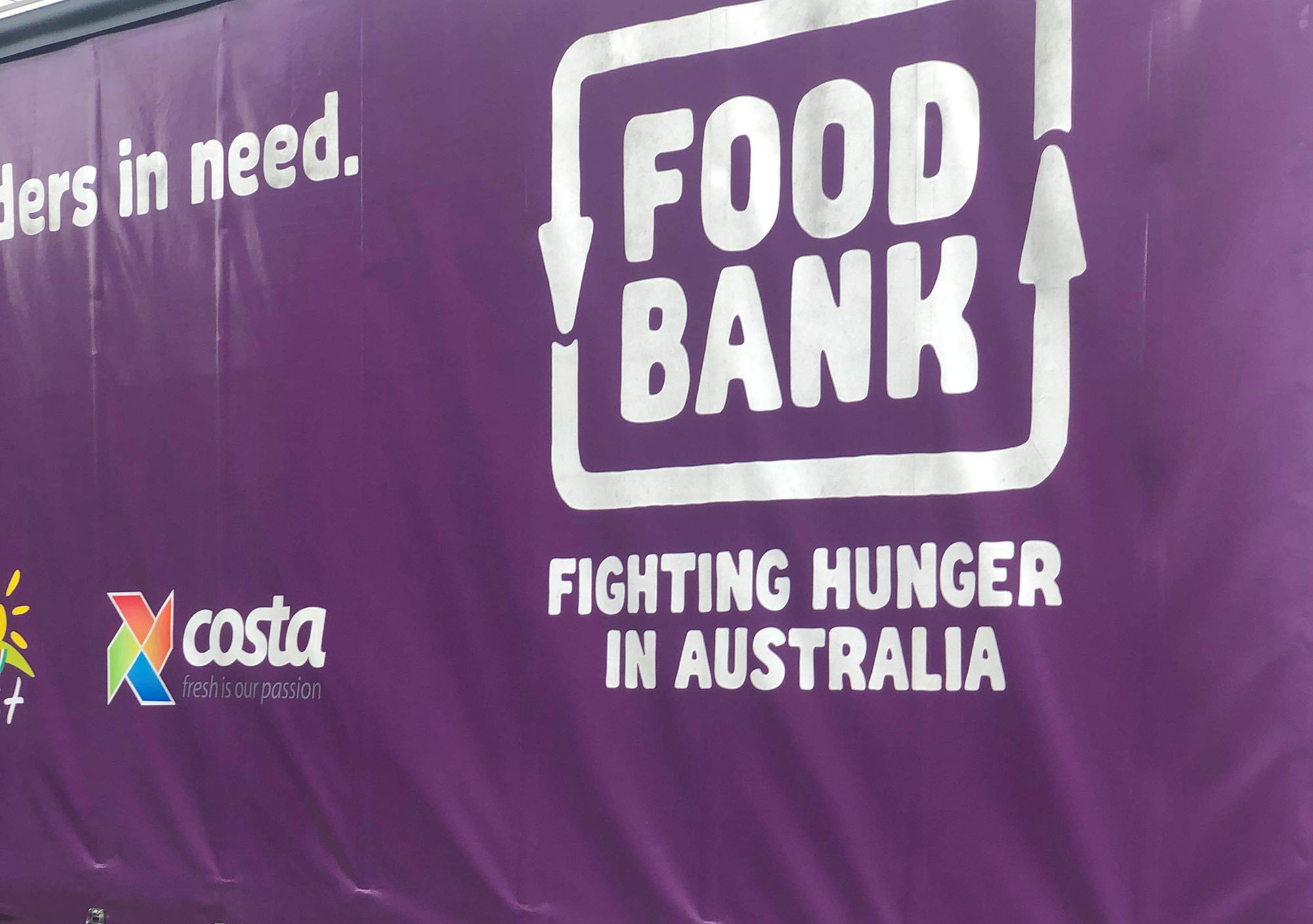 Australian Organic packs hampers for Foodbank Queensland - Australian ...